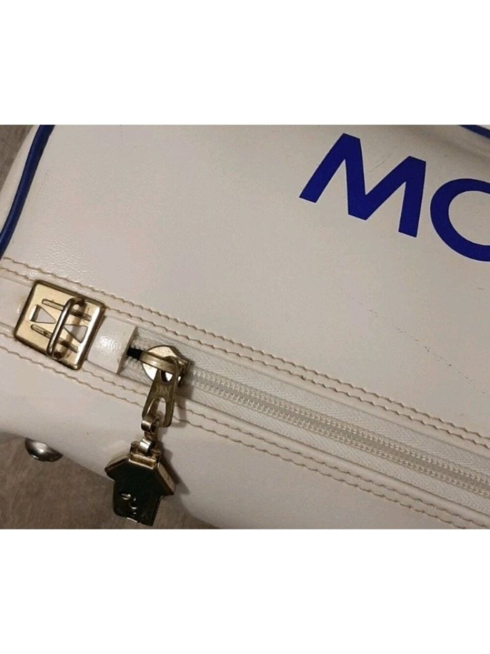 Vtg RARE 80's Molson Vinyl International Travelware Gym Sports Duffle Bag Lock - Picture 12 of 16